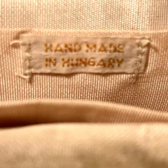 Vintage Petit Point Tapestry Purse 1930s Hand Stitched in Hungry - Picture 2 of 11